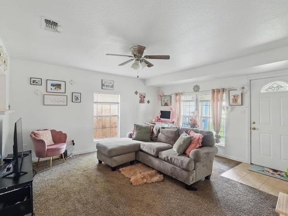 2805  Hale Avenue , Fort Worth Texas 76106