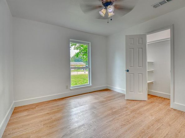 1225  Venus Street , Cedar Hill Texas 75104