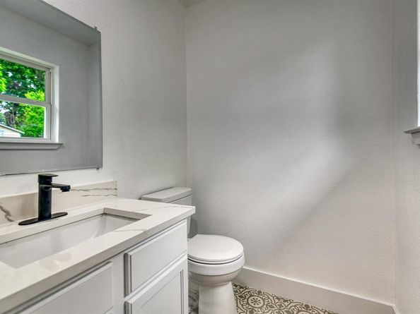 1225  Venus Street , Cedar Hill Texas 75104