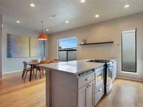 1909  Hope Way , Dallas Texas 75206