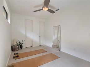 1909  Hope Way , Dallas Texas 75206
