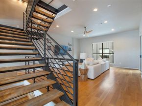 1909  Hope Way , Dallas Texas 75206