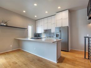 1909  Hope Way , Dallas Texas 75206