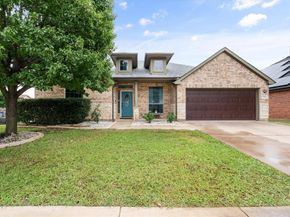 7701  Labrador Drive , Arlington Texas 76002