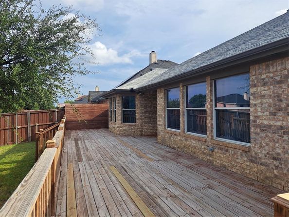 7701  Labrador Drive , Arlington Texas 76002