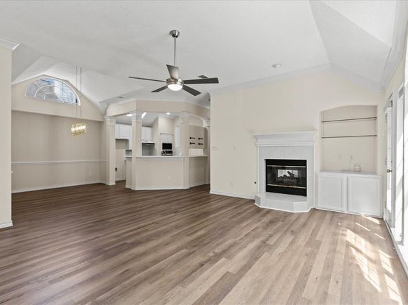 225  Wellington Road , Irving Texas 75063