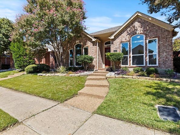 225  Wellington Road , Irving Texas 75063