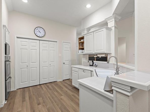 225  Wellington Road , Irving Texas 75063