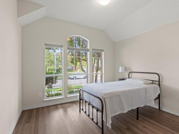 225  Wellington Road , Irving Texas 75063