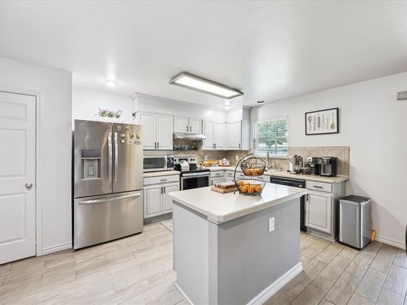 4713  Paradise Cove , Garland Texas 75043