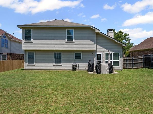 618  Dorchester Lane , Mansfield Texas 76063