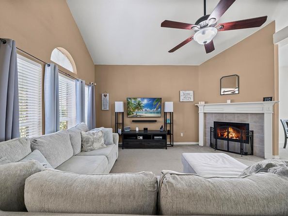 618  Dorchester Lane , Mansfield Texas 76063