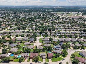 618  Dorchester Lane , Mansfield Texas 76063