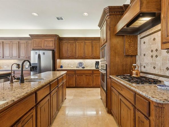 20  Siesta Circle , Heath Texas 75032