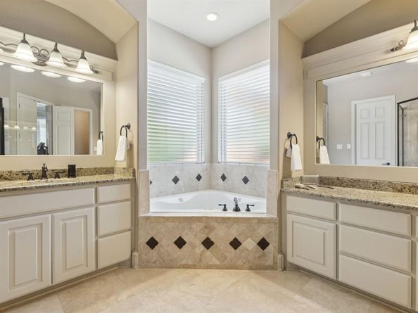 20  Siesta Circle , Heath Texas 75032