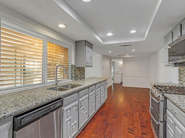 4821  Strickland Avenue , The Colony Texas 75056