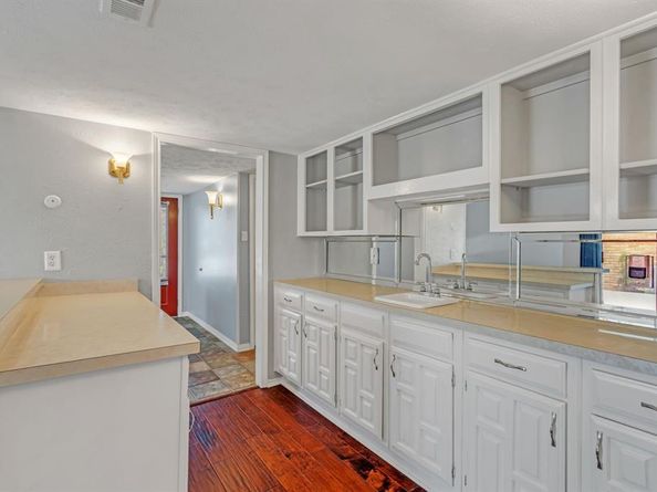 4821  Strickland Avenue , The Colony Texas 75056