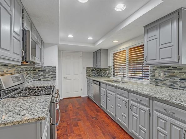 4821  Strickland Avenue , The Colony Texas 75056