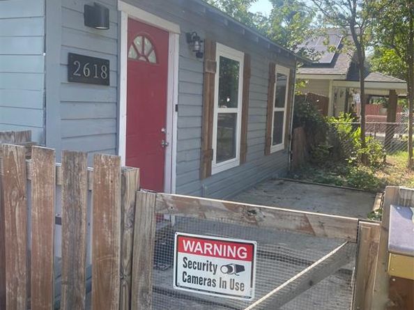 2618  28th Street , Fort Worth Texas 76106