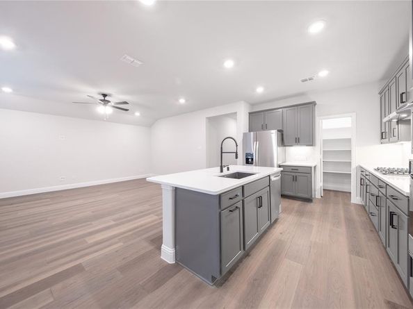 3929  Amethyst Drive , Celina Texas 75009