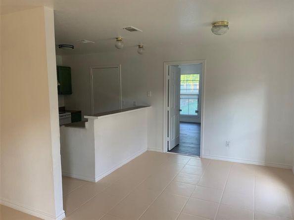 3824  Waldorf Street , Fort Worth Texas 76119