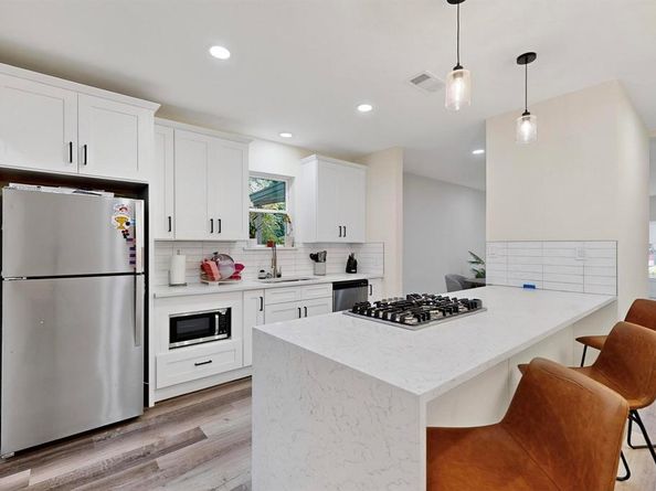 2814  Twyman Avenue , Dallas Texas 75215