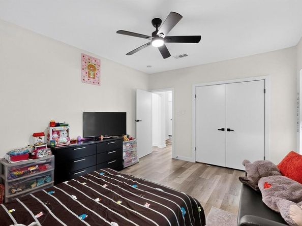 2814  Twyman Avenue , Dallas Texas 75215