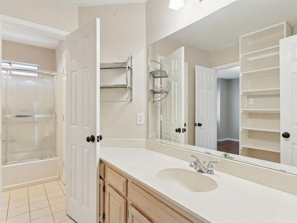 2027  Buffalo Bend Drive , Lewisville Texas 75067