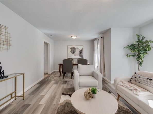 2701  Magnolia Drive , Irving Texas 75062