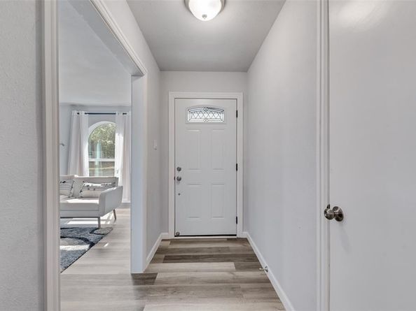 2701  Magnolia Drive , Irving Texas 75062