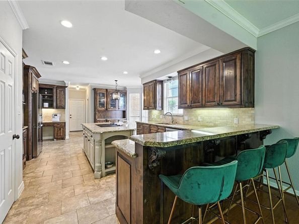 913  Hills Creek Drive , McKinney Texas 75072