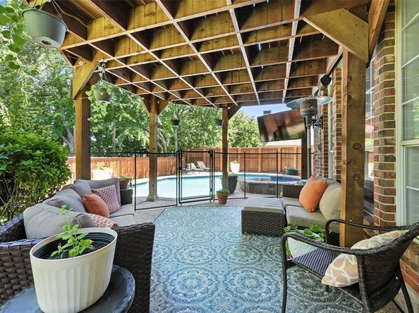 913  Hills Creek Drive , McKinney Texas 75072