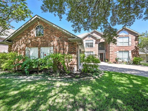 913  Hills Creek Drive , McKinney Texas 75072