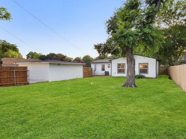 10230  Newcombe Drive , Dallas Texas 75228