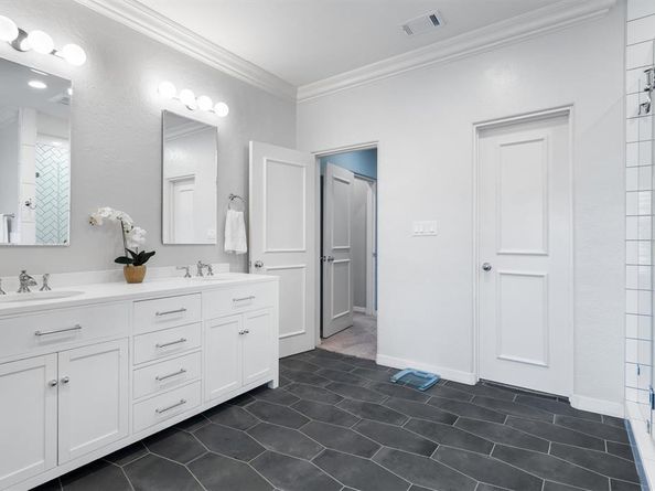 4323  Gilbert Avenue  4, Dallas Texas 75219