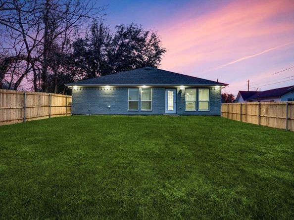 3500  Roberts Avenue , Dallas Texas 75215