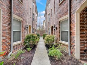 3200  Ross Avenue  28, Dallas Texas 75204