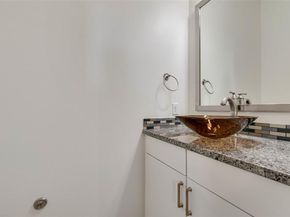 3200  Ross Avenue  28, Dallas Texas 75204