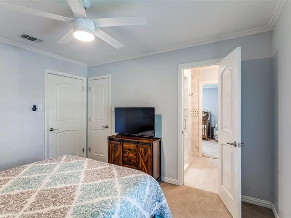 2203  Briarwood Boulevard , Arlington Texas 76013