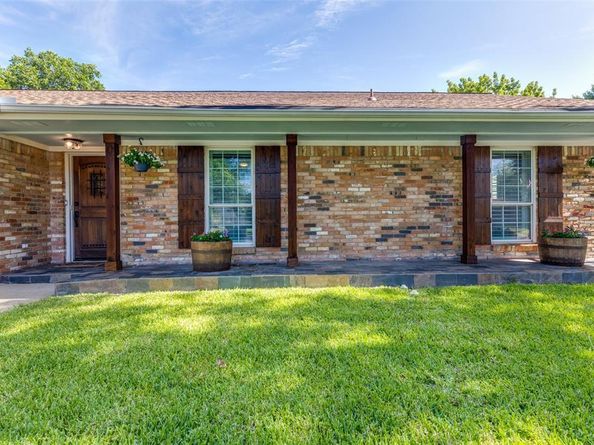 2203  Briarwood Boulevard , Arlington Texas 76013