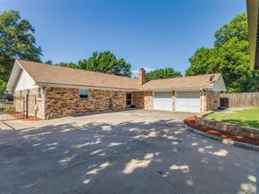 2203  Briarwood Boulevard , Arlington Texas 76013