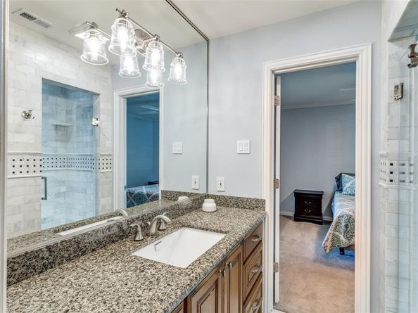 2203  Briarwood Boulevard , Arlington Texas 76013