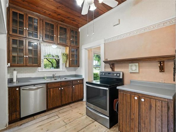 1004 W Avenue  E, Garland Texas 75040