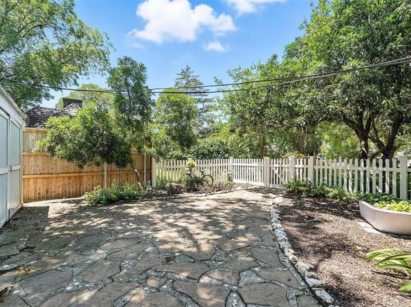 1004 W Avenue  E, Garland Texas 75040