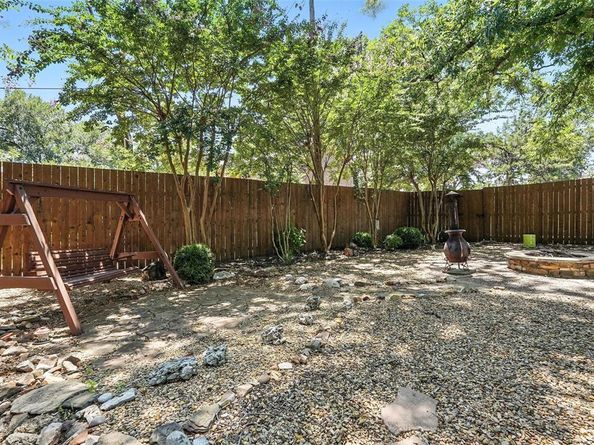 1004 W Avenue  E, Garland Texas 75040