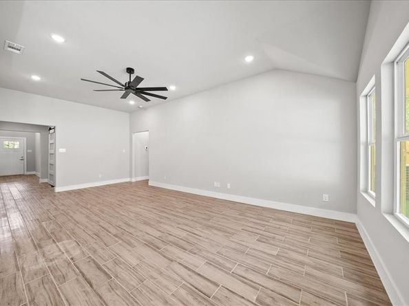 2500 NW 20th Street , Fort Worth Texas 76106