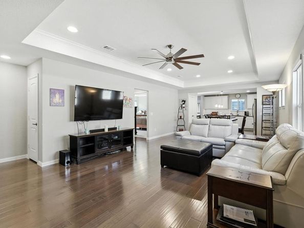 808  Freedom Lane , Little Elm Texas 76227