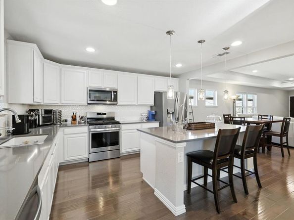 808  Freedom Lane , Little Elm Texas 76227