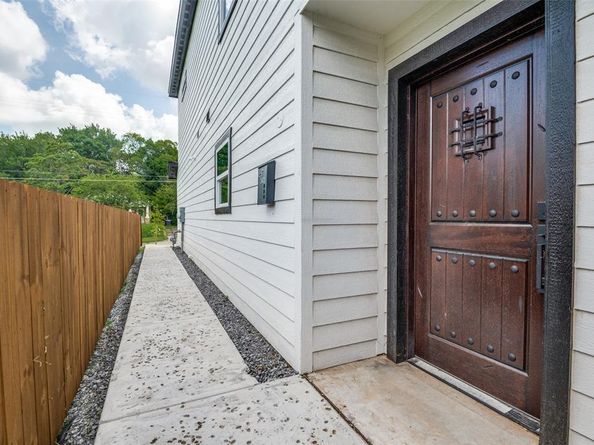 3413  Wendelkin Street , Dallas Texas 75215