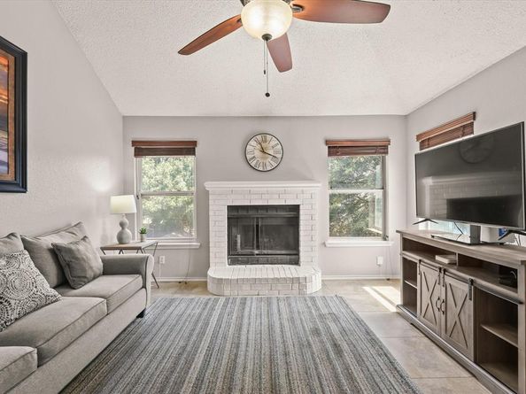 8737  Sabinas Trail , Fort Worth Texas 76118